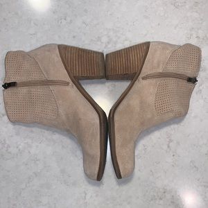 Vince Camuto Booties - 8.5